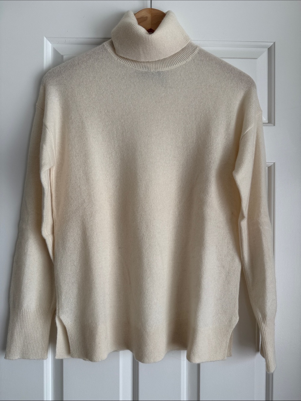 Halogen Cream Cashmere Turtleneck Sweater. XS.
